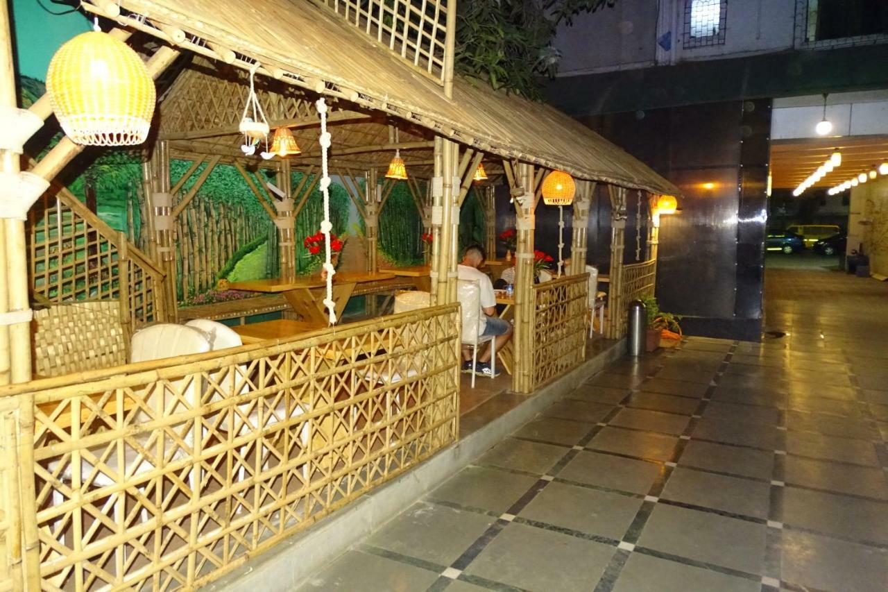 Sunshine Backpackers, Airport Hostel Mumbai Exterior photo