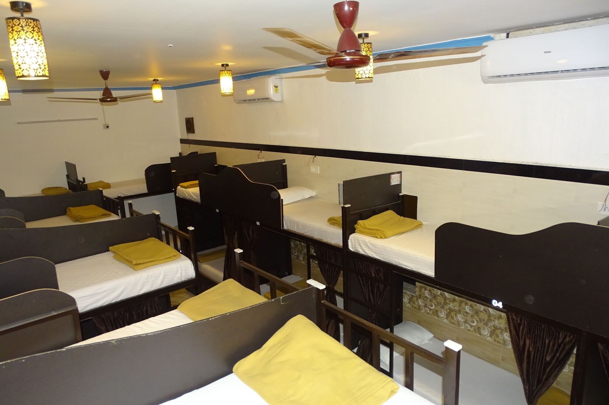 Sunshine Backpackers, Airport Hostel Mumbai Exterior photo